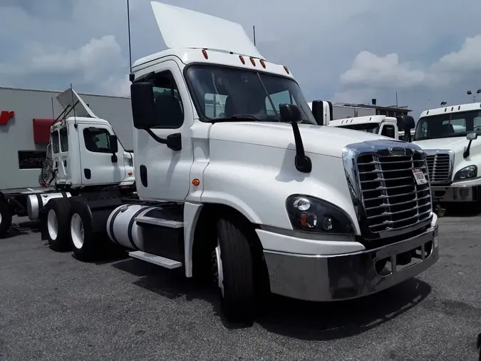 2018 FREIGHTLINER CASCADIA 125