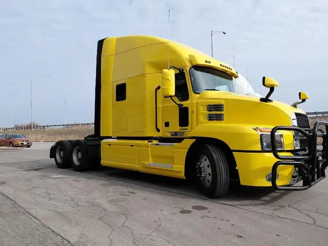 2022 MACK Anthem07733154ecd0cc887f5cd7d6b565b44e