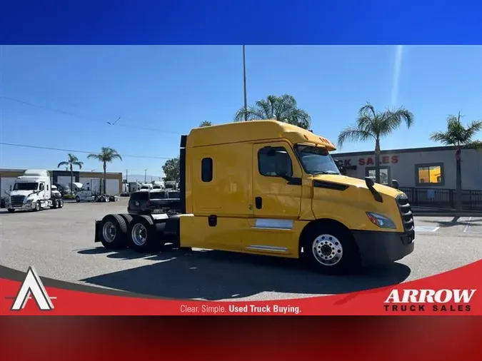 2020 FREIGHTLINER CA126