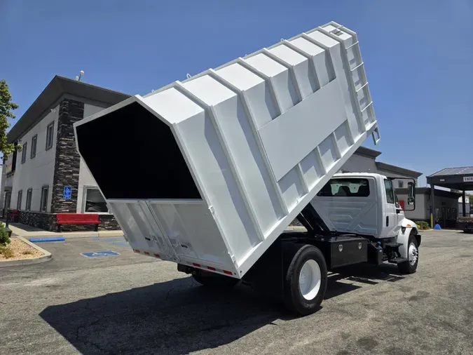 2019 International 4300