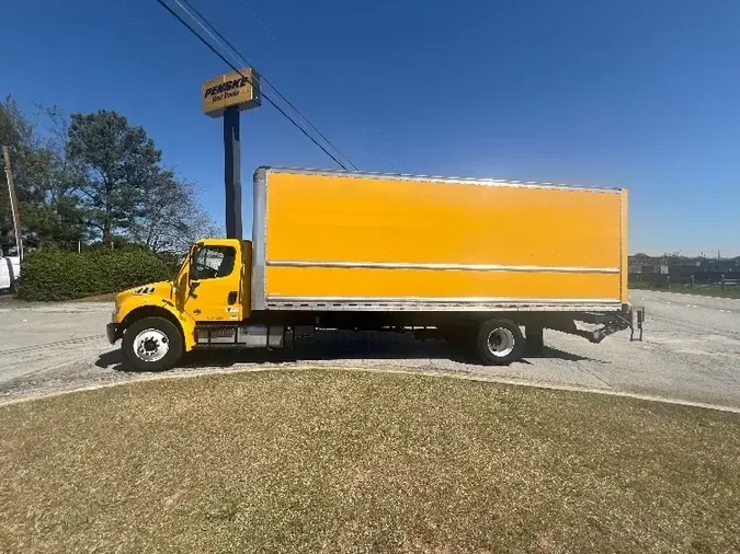 2018 Freightliner M2