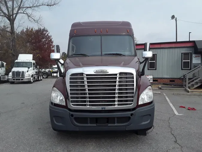 2016 FREIGHTLINER/MERCEDES CASCADIA 125