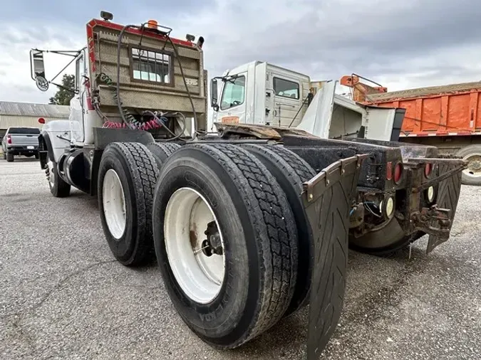 1982 MACK R686ST