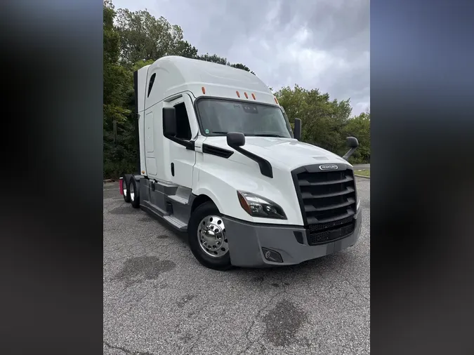 2020 Freightliner Cascadia