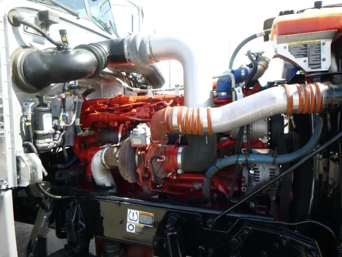2020 Peterbilt 389