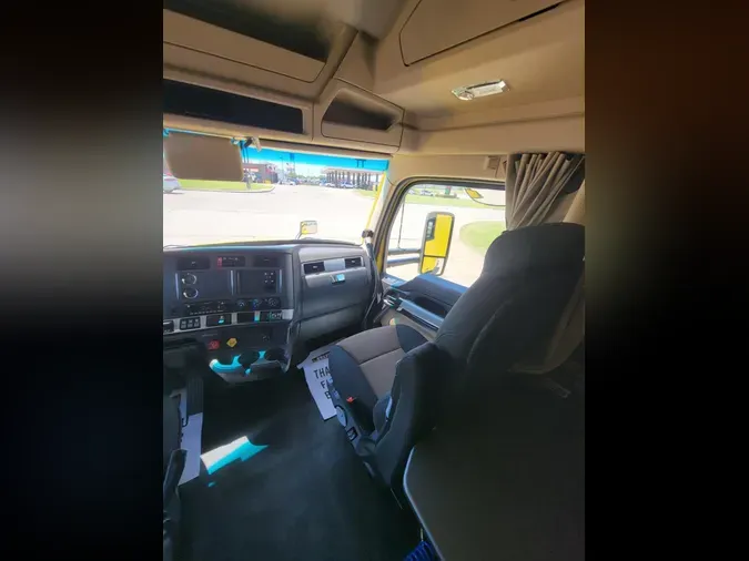 2023 Kenworth T680
