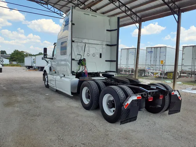 2019 NAVISTAR INTERNATIONAL LT625 SLPR CAB