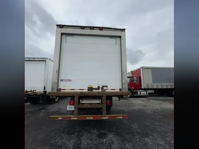 2019 FREIGHTLINER M2 106