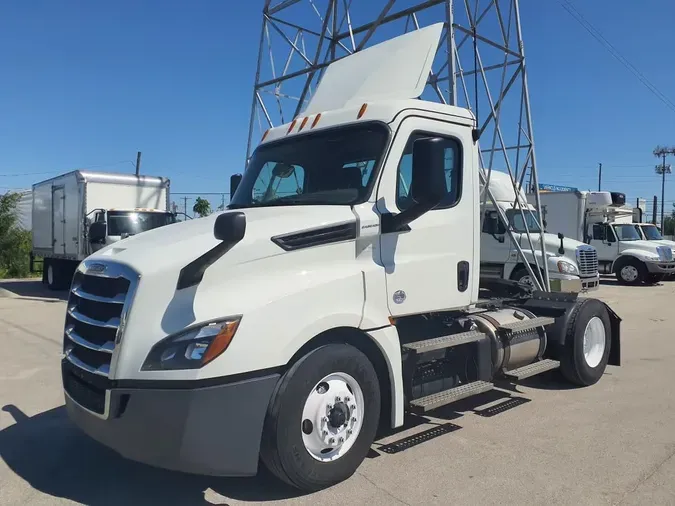 2020 FREIGHTLINER/MERCEDES NEW CASCADIA 126078b362cc60e9717eca8d121f8078951