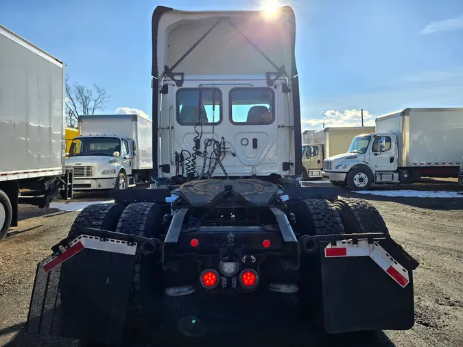 2019 FREIGHTLINER/MERCEDES NEW CASCADIA 116