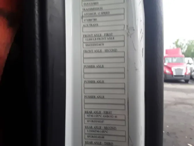2019 VOLVO VNL64T-300078d4457e2ec16e77fba6a21476425e9