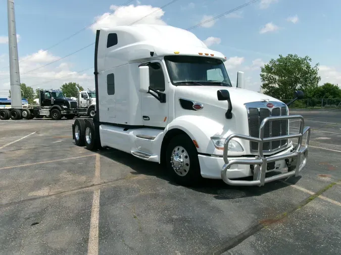 2020 Peterbilt 579078facacbf0448902adad2fe43c071d8