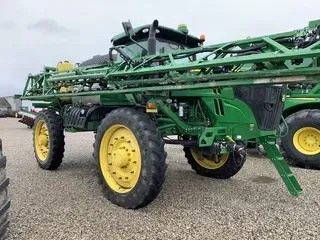 2016 John Deere R4045