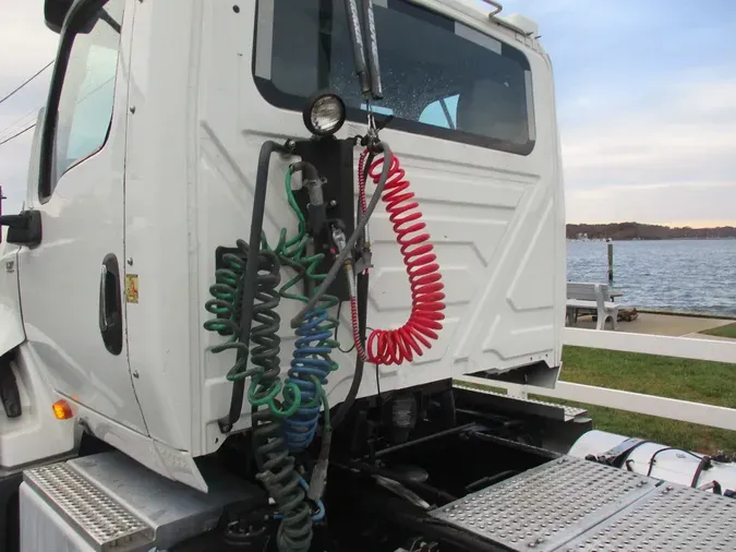 2018 INTERNATIONAL LT 625