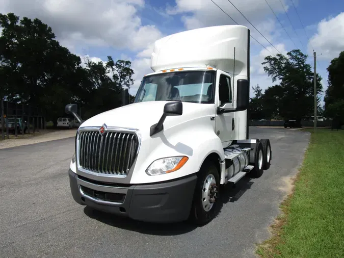 2020 International LT625