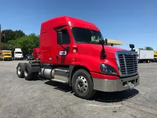 2016 FREIGHTLINER X12564ST