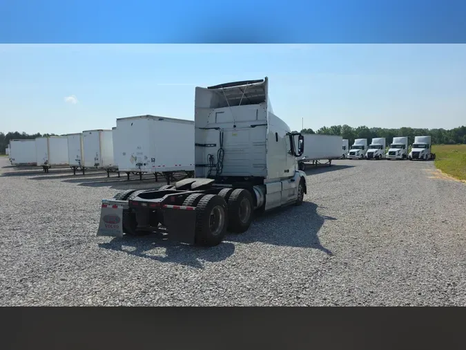 2018 Volvo VNL 740