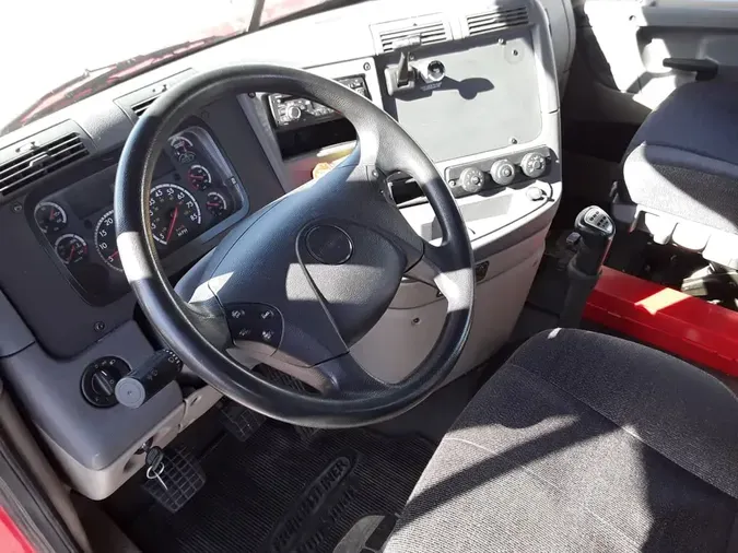 2016 FREIGHTLINER/MERCEDES CASCADIA 125