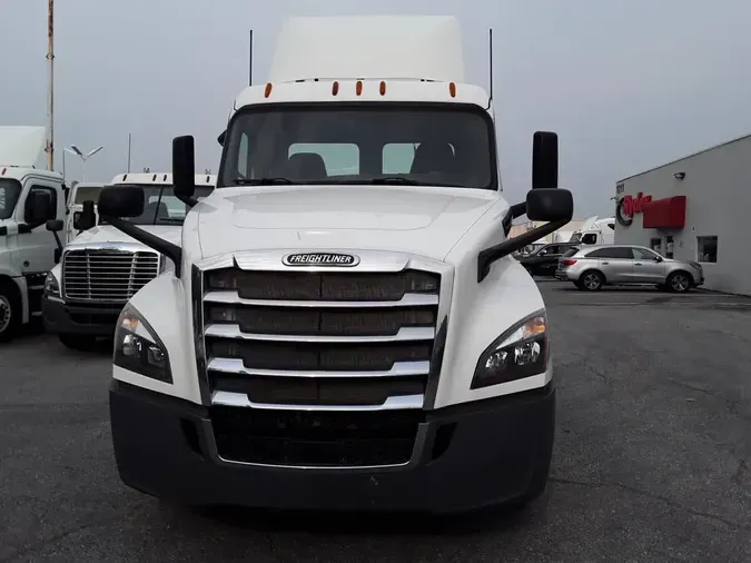 2018 FREIGHTLINER NEW CASCADIA PX12664