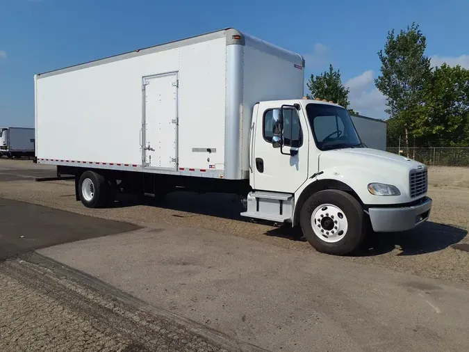 2018 FREIGHTLINER M2 106