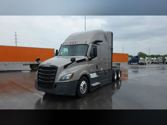 2025 Freightliner Cascadia 126
