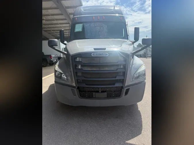 2022 Freightliner Cascadia