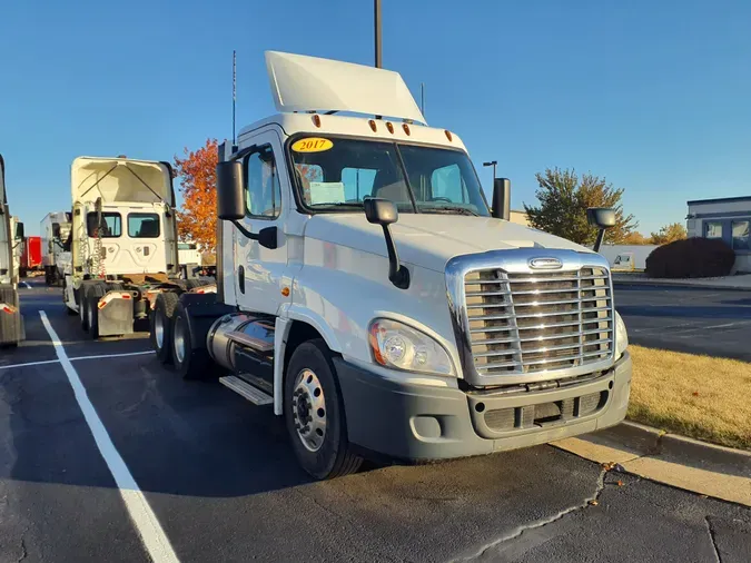 2017 FREIGHTLINER/MERCEDES CASCADIA 125