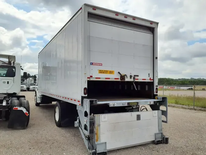 2020 FREIGHTLINER M2 106