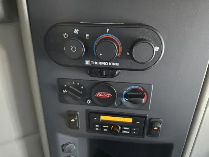 2022 Peterbilt 57907a40996519331d84cdc74f956d88ef0