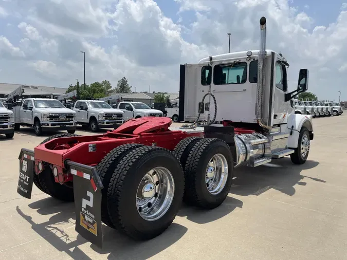 2022 Peterbilt 567