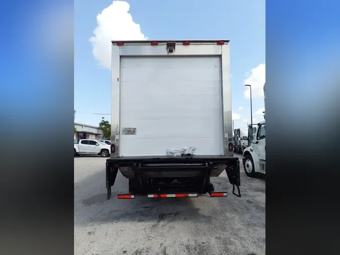 2018 FREIGHTLINER M2 106