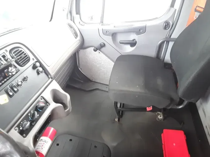 2019 FREIGHTLINER/MERCEDES M2 106