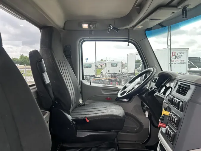 2020 Peterbilt 567