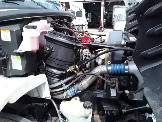 2018 FREIGHTLINER/MERCEDES M2 106