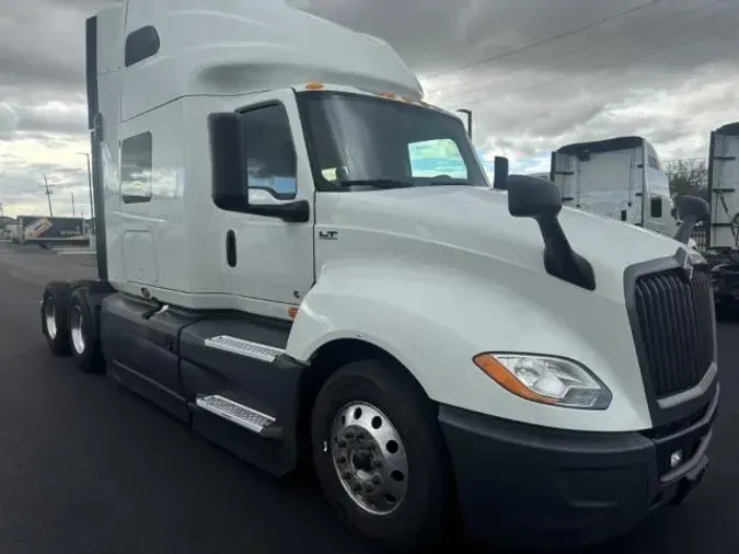2022 International LT625