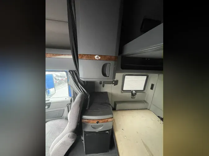 2020 International LT625