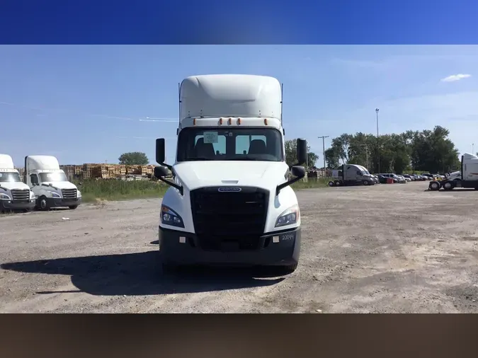 2020 Freightliner Cascadia 12607b32612731ac5dc6138a62fd310cd81
