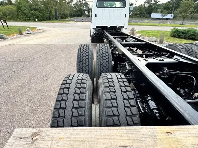 2020 Freightliner Business Class M2 106