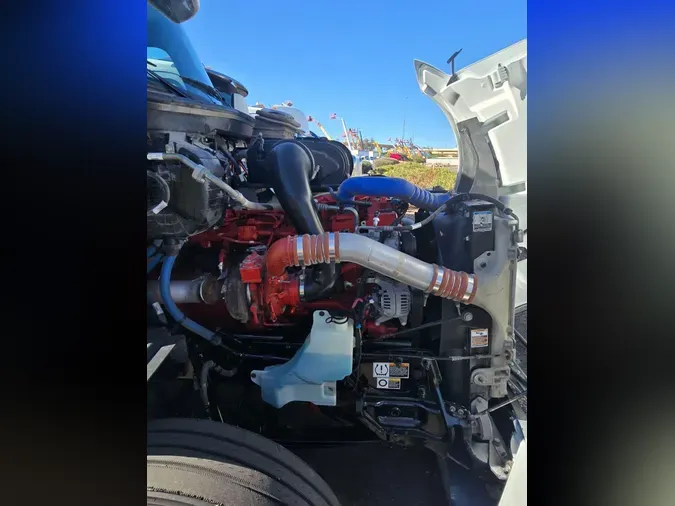 2023 Peterbilt 579