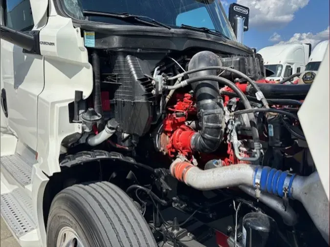 2023 Freightliner Cascadia 126