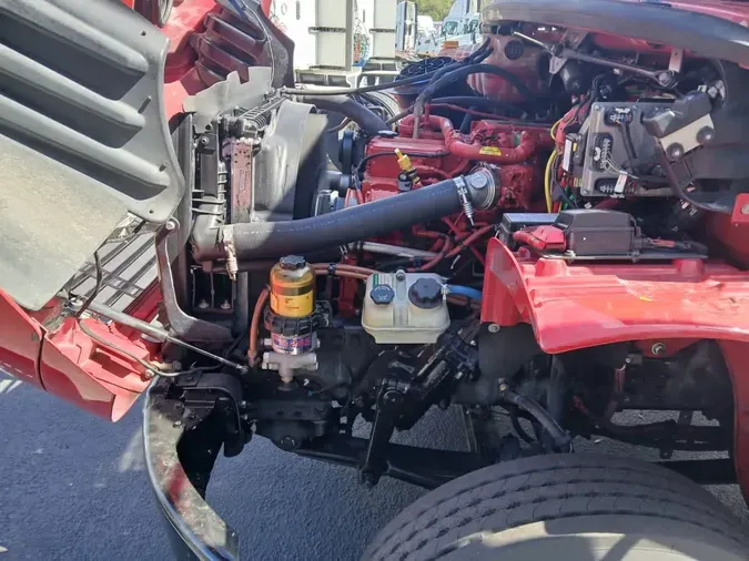 2020 FREIGHTLINER/MERCEDES M2 106