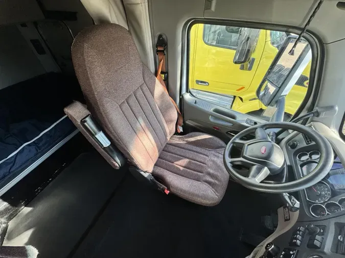 2022 Peterbilt 579