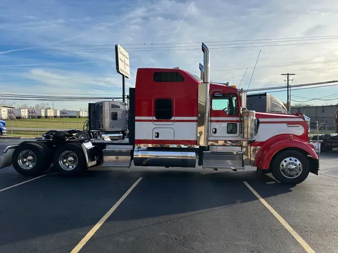 2018 Kenworth W900