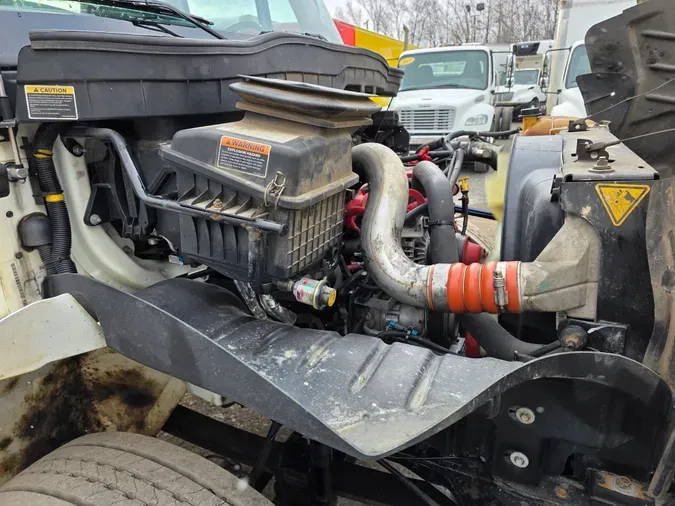 2019 NAVISTAR INTERNATIONAL 4300