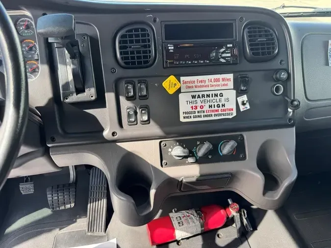 2019 Freightliner Business Class M2 106