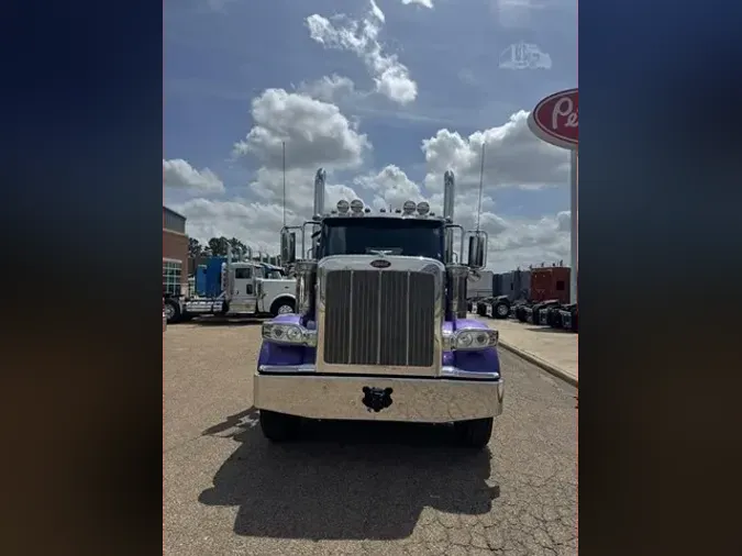 2027 PETERBILT 589