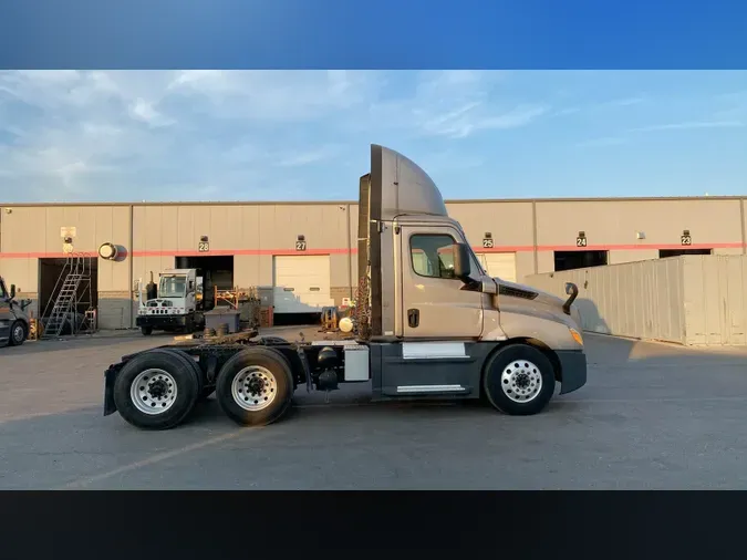2019 Freightliner Cascadia 12607c53ad92d1eddb7237474f9a7a7959e
