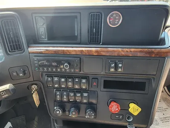 2022 INTERNATIONAL LT625