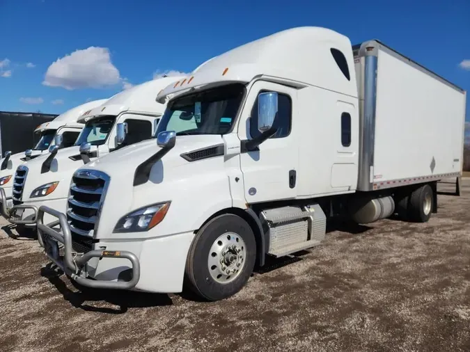 2020 Freightliner New Cascadia&reg;07cc28af87d5ca64e737f18704343492