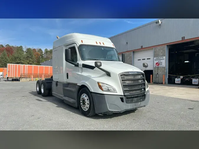 2020 Freightliner Cascadia 12607cd1ceb753f9aeec23be3880c6c02ba
